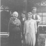 Agnes is the older lady, front left. Other's unknown.
Agnes Ann Hollinshead nee Yoxall