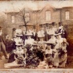 Wedding Mary Elizabeth Jones & William Wood - April 1898<BR>
If anyone can identify the people in the photo, please make contact.<BR>
Photo courtesy of Diana Bradley - May 2025